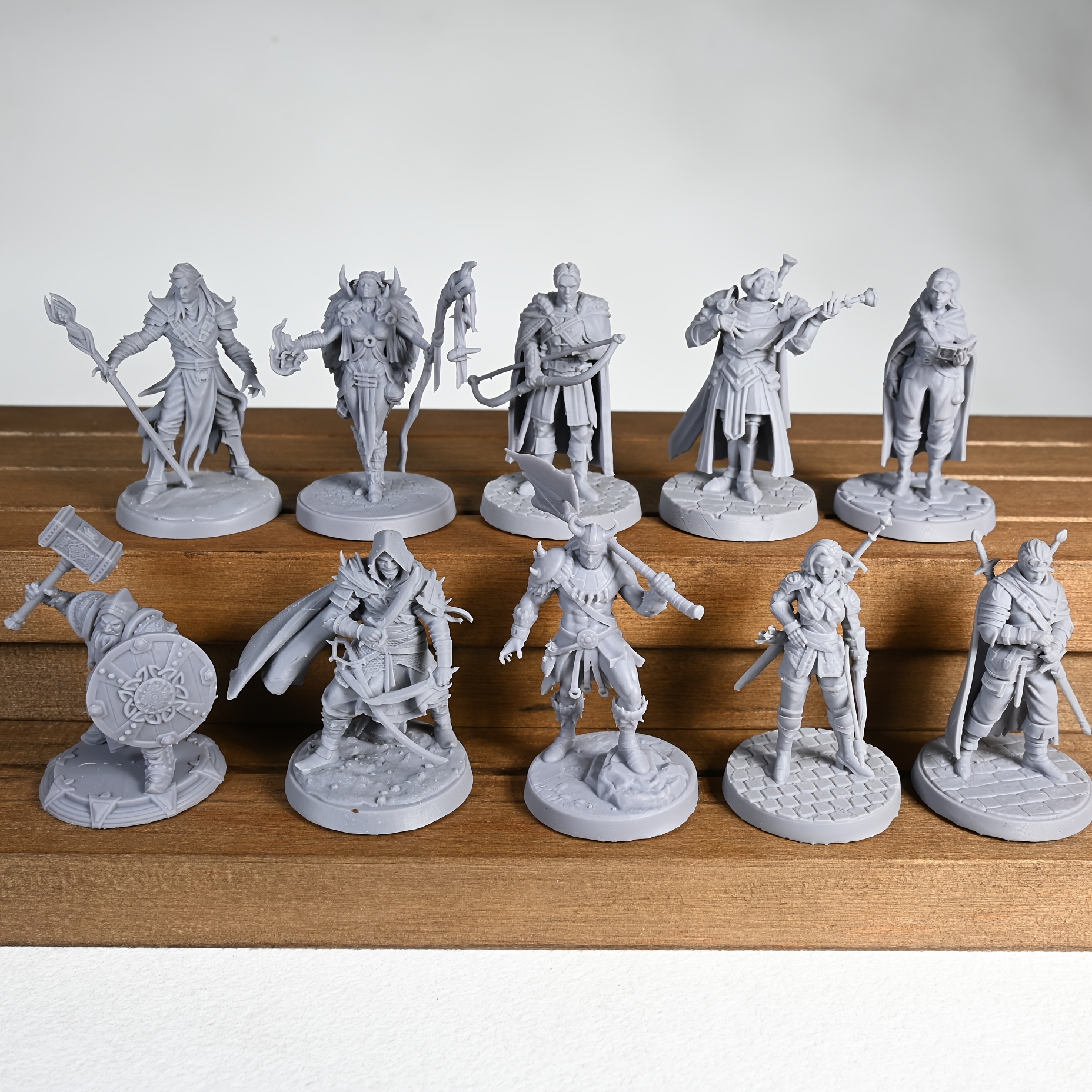 10pcs Fantasy Adventurer Squad Miniature Resin Model for DND Tabletop Game